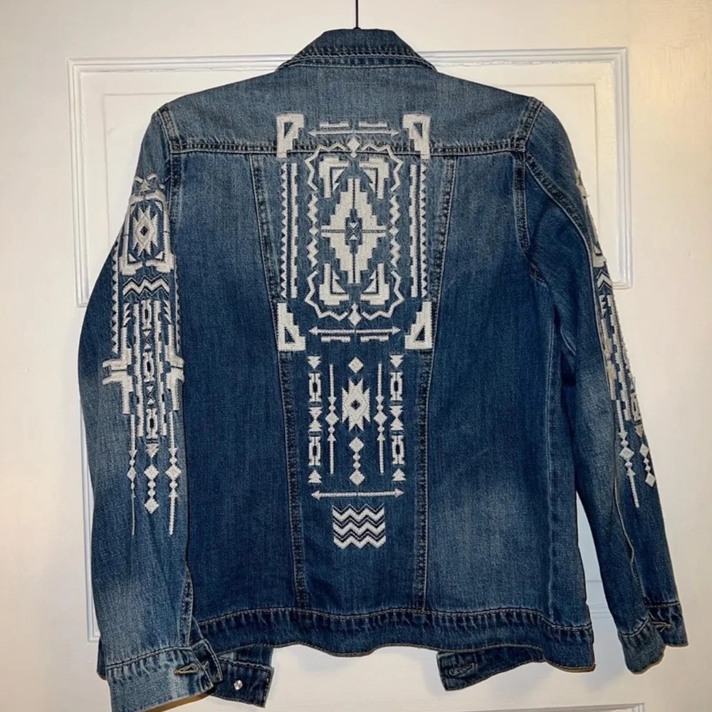 NEW WITH TAGS Jessica Simpson Westwell Cowboy Boho Jean Jacket size Large